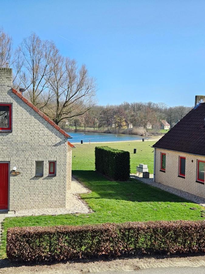 7 Person House With Garden, Firepit, Swimming Lake, Hammock, Child Friendly, In- And Outside Playground, Slide, And Great Coffee Ewijk Esterno foto