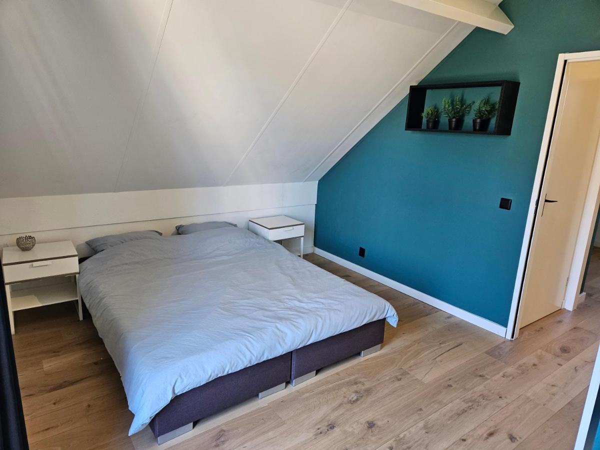7 Person House With Garden, Firepit, Swimming Lake, Hammock, Child Friendly, In- And Outside Playground, Slide, And Great Coffee Ewijk Esterno foto