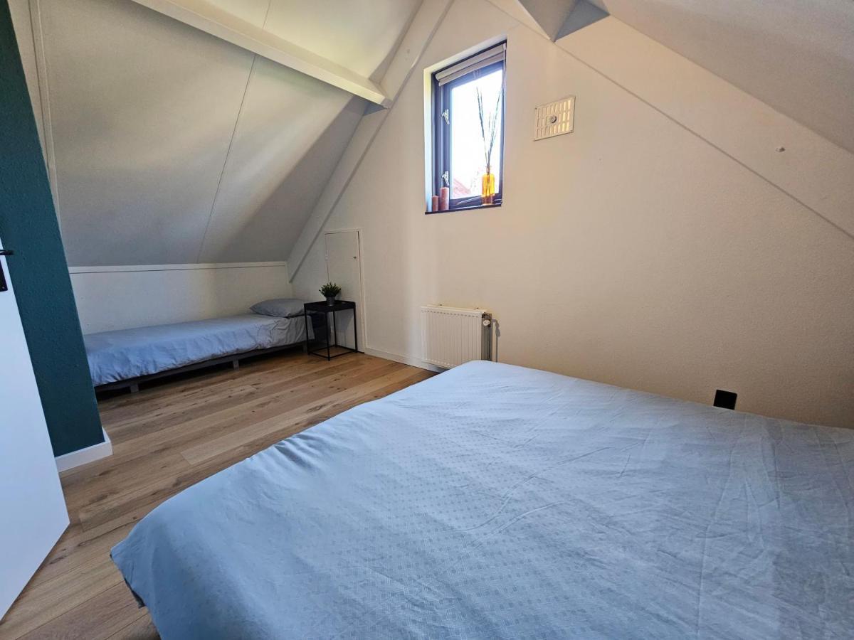 7 Person House With Garden, Firepit, Swimming Lake, Hammock, Child Friendly, In- And Outside Playground, Slide, And Great Coffee Ewijk Esterno foto